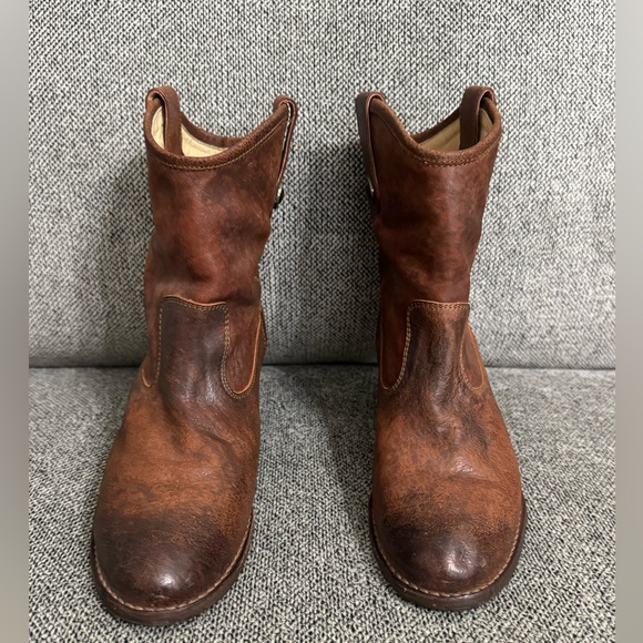 Frye Jackie Button Boots - Picture 4 of 10